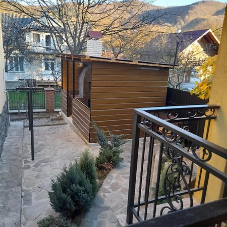 Dva Opryshka Villa Yaremche Dış mekan fotoğraf
